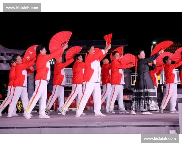 环江水上嘉年华：从日赛到夜集，圈粉区内外