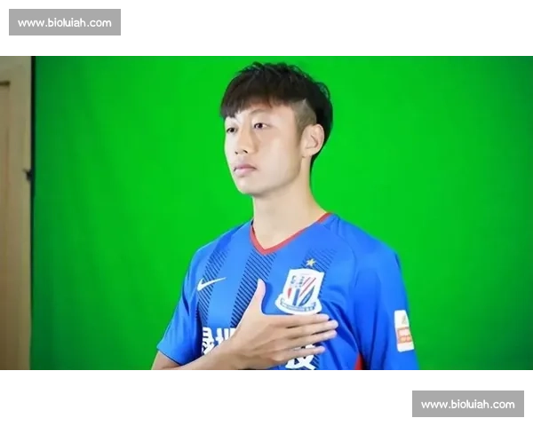 申花双将百场里程碑!汪海健徐皓阳赛前获荣誉加冕