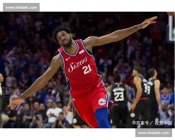 76人挑战奇才 获得关键胜利 布克与恩比德联手贡献精彩表现